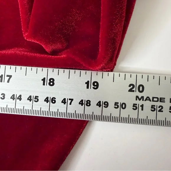 Women’s Red Velour V-Neck Top Small - Picture 5 of 8